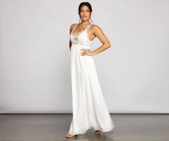 Effortless Flowy Stylish Woven Maxi Dress