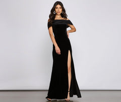 Olivia Formal Velvet Charming Off-The-Shoulder Maxi Dress