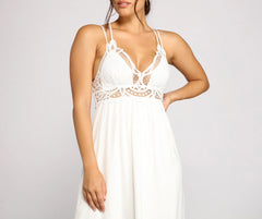 Effortless Flowy Stylish Woven Maxi Dress
