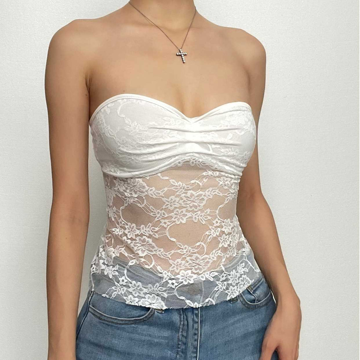 Lace Solid Ruched Sweetheart Neck Backless Self Tie Tube Top
